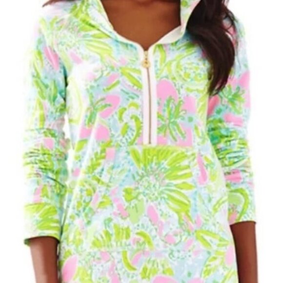 Lilly Pulitzer Tops - Lilly Pulitzer Skipper Popover Coconut Jungle Jacket in Size M